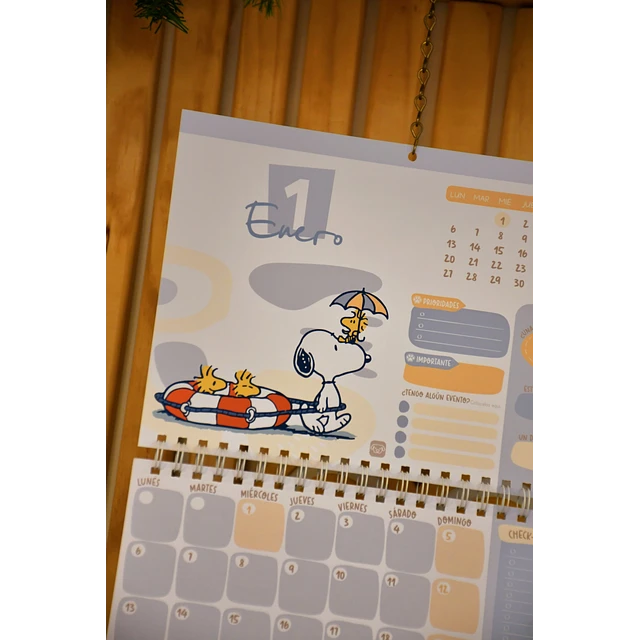 Calendario y Planner mensual Snoopy 2025