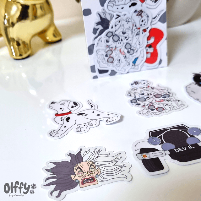 Set Stickers Cruella y los 101 Dalmatas.